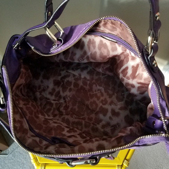 B. Makowsky purple glazed leather shoulder bag - Picture 3 of 5
